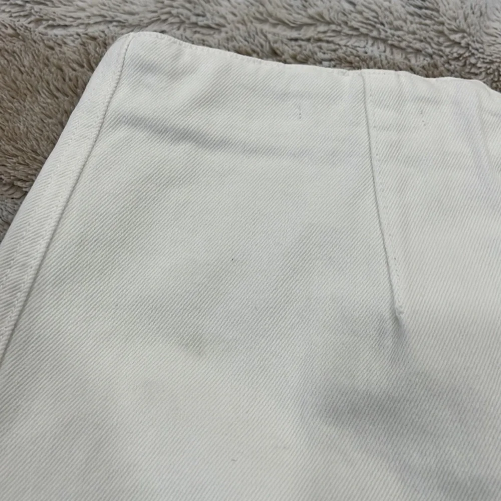 GRLFRND Twiggy Super High Rise Mini Skirt - Picture 7 of 7